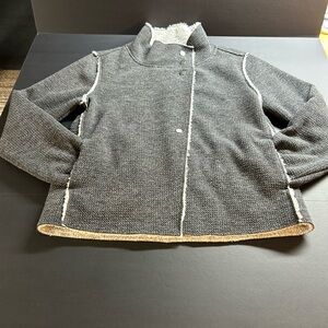 Dylan Fuzzy Faux Fur Lined Soft Sweatshirt Jacket Women’s‎ M-W/ snap closure